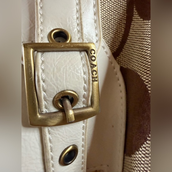 Coach Shoulder Bag - Picture 10 of 16